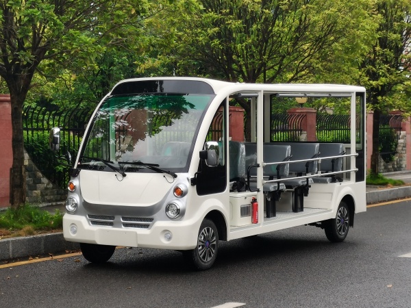 11座敞開式燃油觀光車